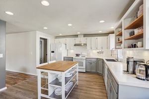 SW 2nd Ave-S3010-022.jpg