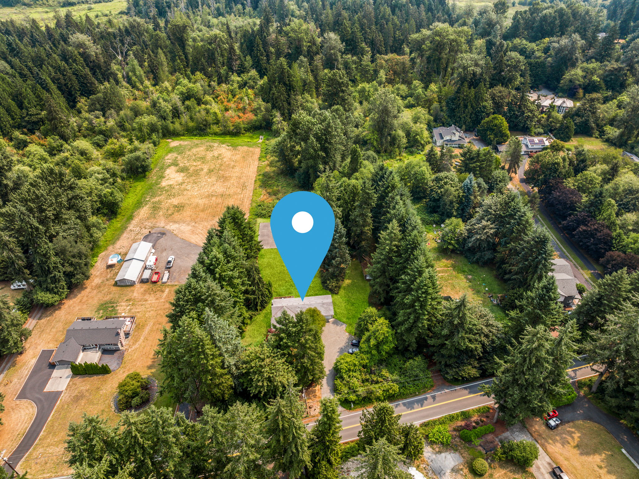 Your own private retreat in the heart of Cottage Lake.