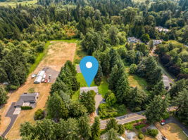 Your own private retreat in the heart of Cottage Lake.