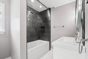 Glenburn Ave-1006-022.jpg