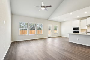 San Antonio - Autry Pond - 17035 Blaise Ter, San Antonio, TX 78247 - 008