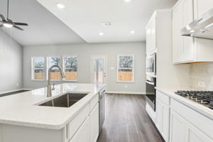 San Antonio - Autry Pond - 17035 Blaise Ter, San Antonio, TX 78247 - 017