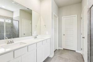 San Antonio - Autry Pond - 17035 Blaise Ter, San Antonio, TX 78247 - 025