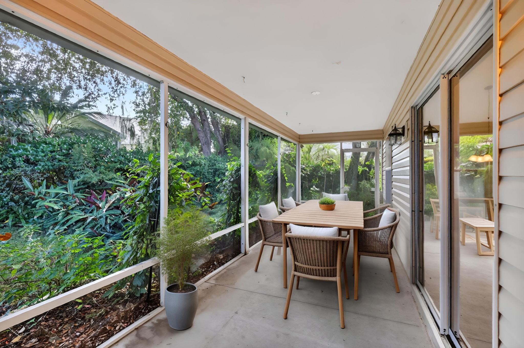 Lanai-Virtually Staged