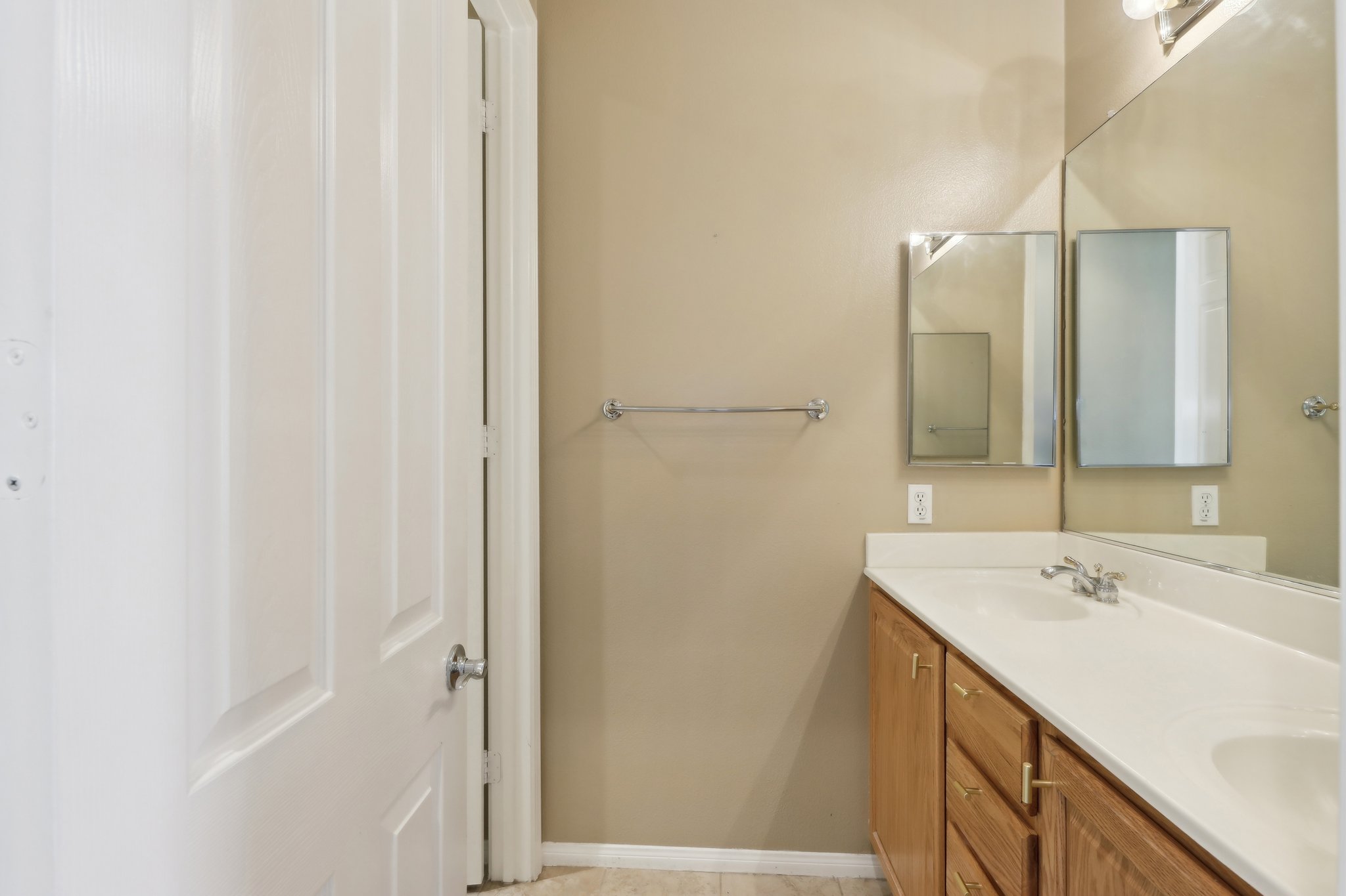 Golden Way-2305-021.jpg