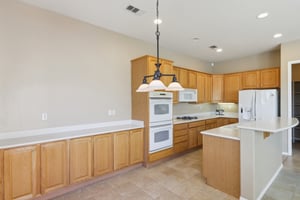 Golden Way-2305-014.jpg
