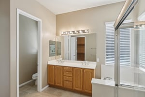 Golden Way-2305-029.jpg