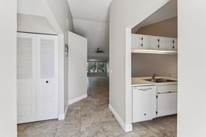 Kings Lake Blvd-S2201-011.jpg