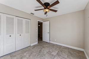 Kings Lake Blvd-S2201-013.jpg