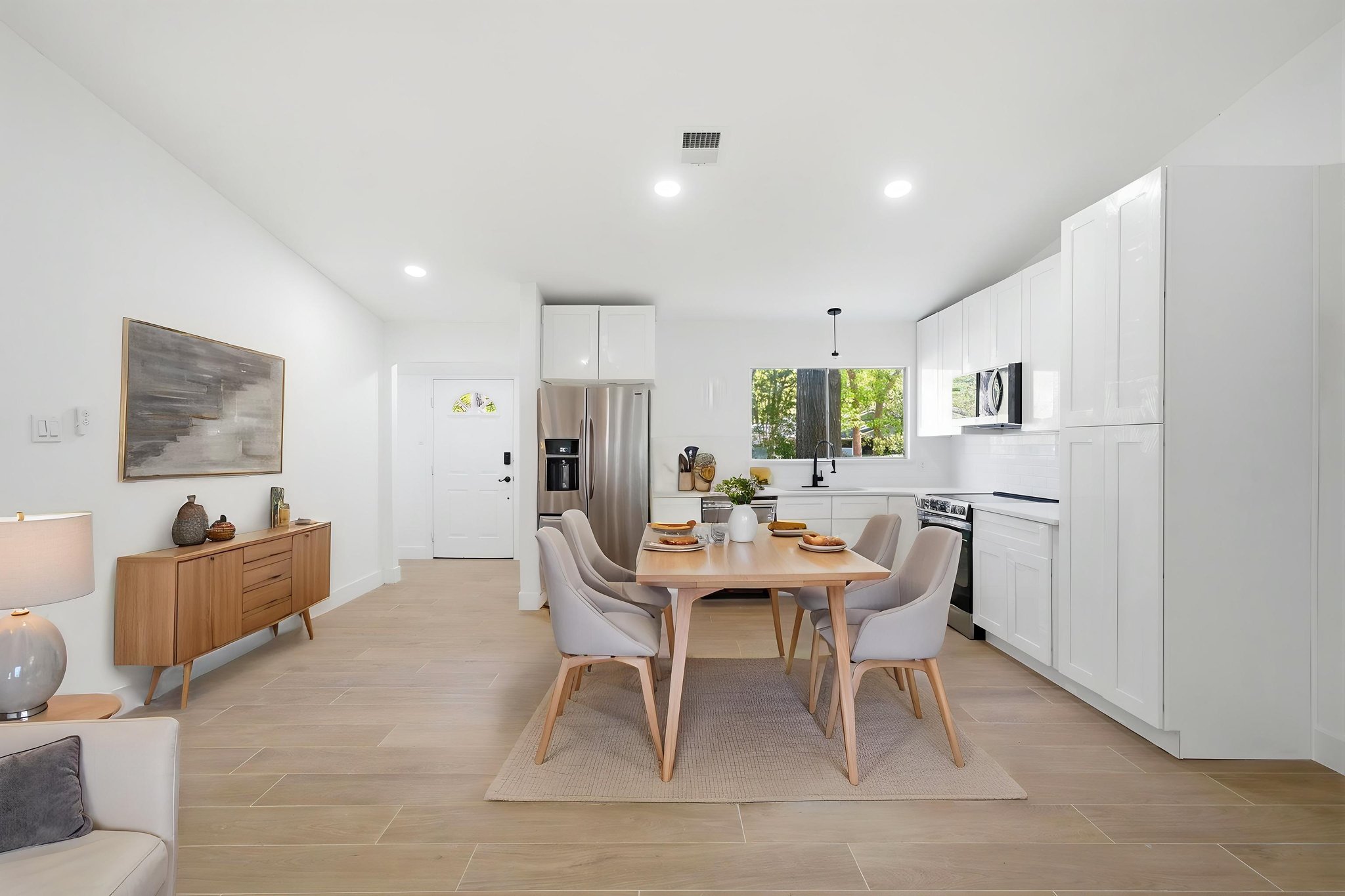 004_1704 N Red Cedar Cir HDR - 53 virtually staged.jpeg