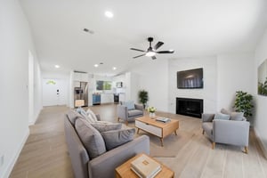 002_1704 N Red Cedar Cir HDR - 8 virtually staged.jpeg