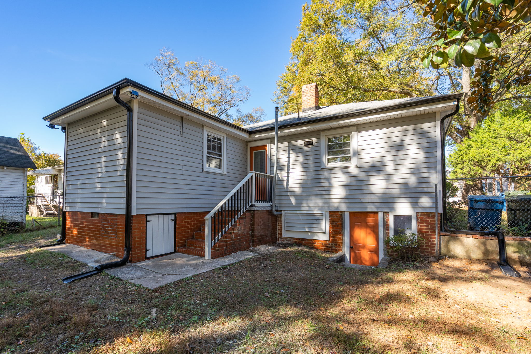 1704 Southgate St-29