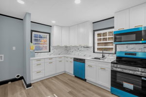 1704 Southgate St-12