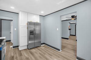 1704 Southgate St-15