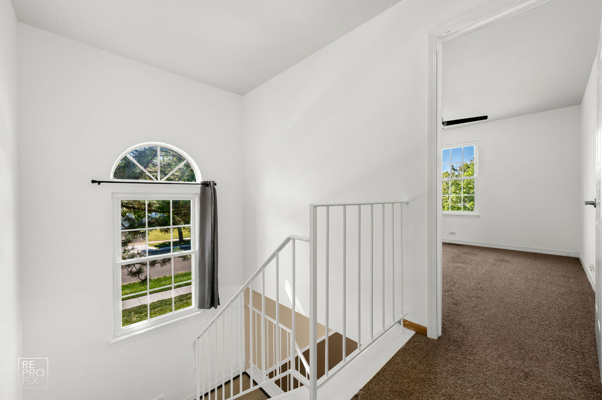 1705 College Green Dr, Elgin, IL 60123_008