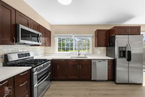1705 College Green Dr, Elgin, IL 60123_006