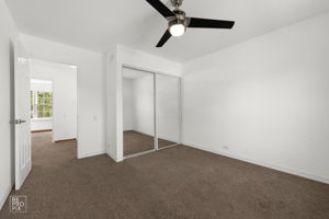 1705 College Green Dr, Elgin, IL 60123_013