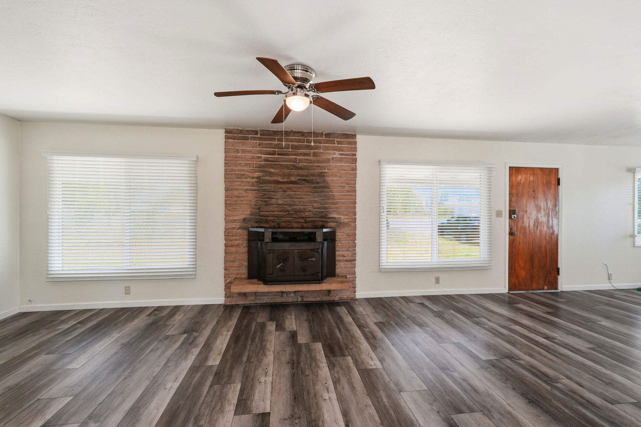 011_F8_17051 Escalon-Bellota Rd