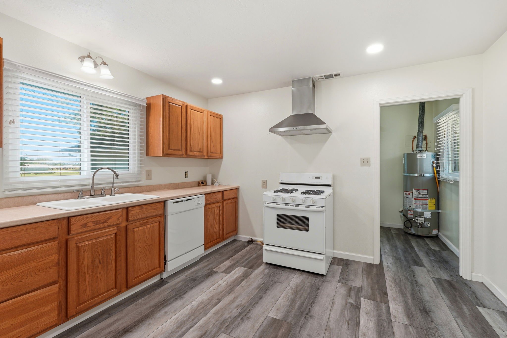 015_F8_17051 Escalon-Bellota Rd