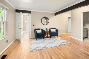 016-17053 E Jamison Ave
