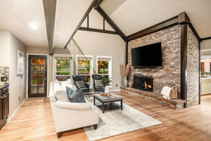 036-17053 E Jamison Ave