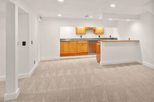 065-17053 E Jamison Ave