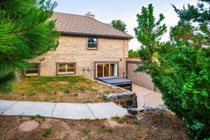 070-17053 E Jamison Ave