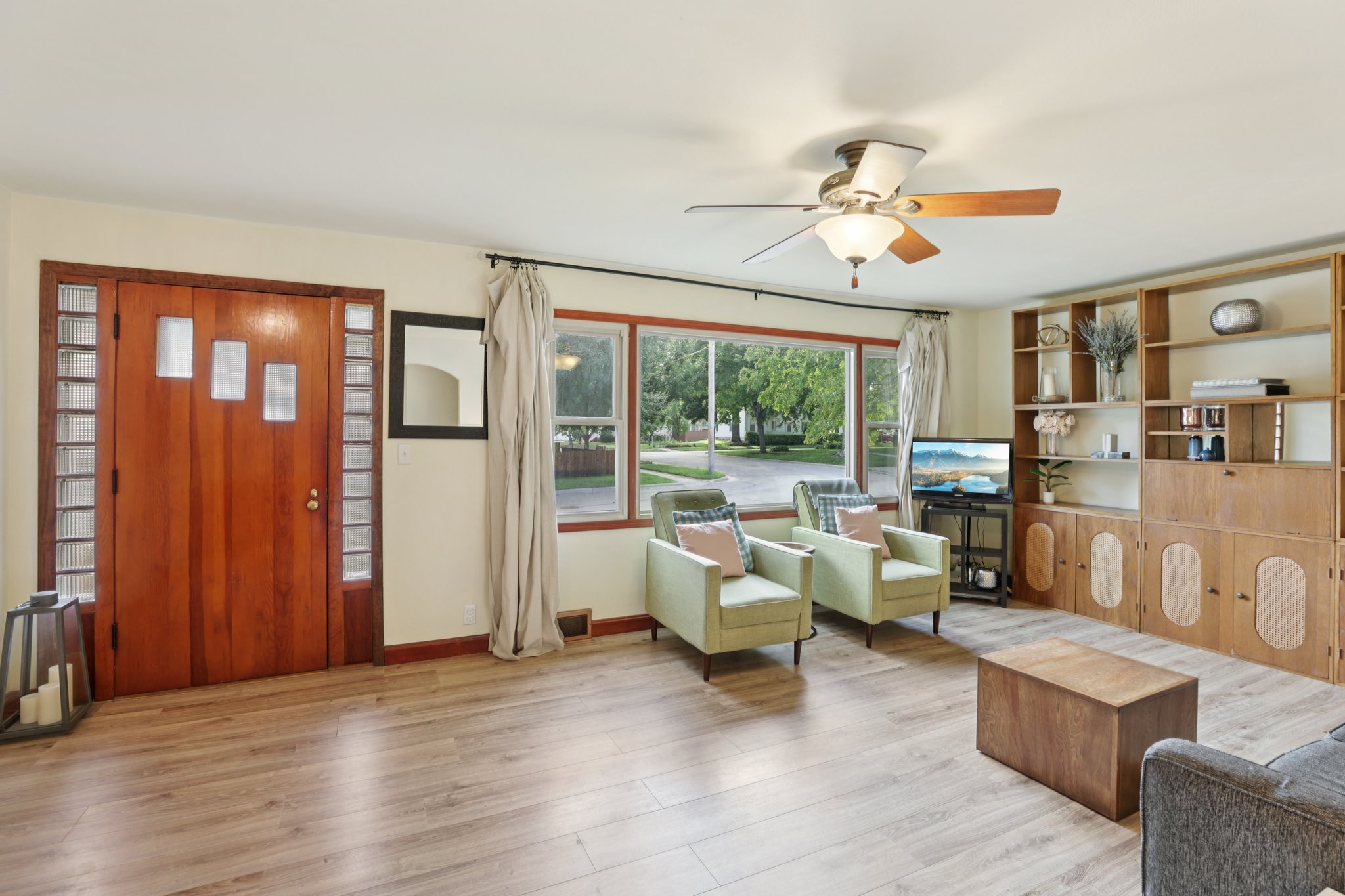20th Ave-S2706-004.jpg
