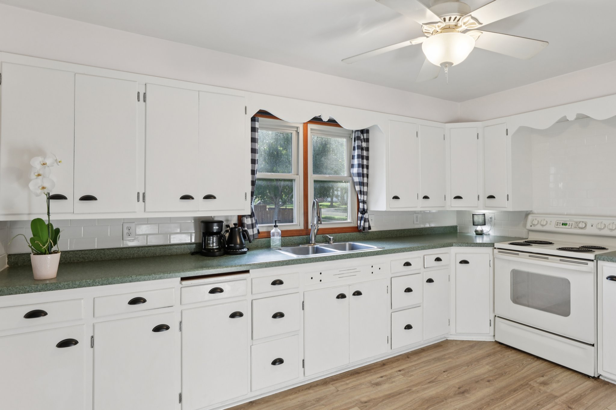 20th Ave-S2706-011.jpg