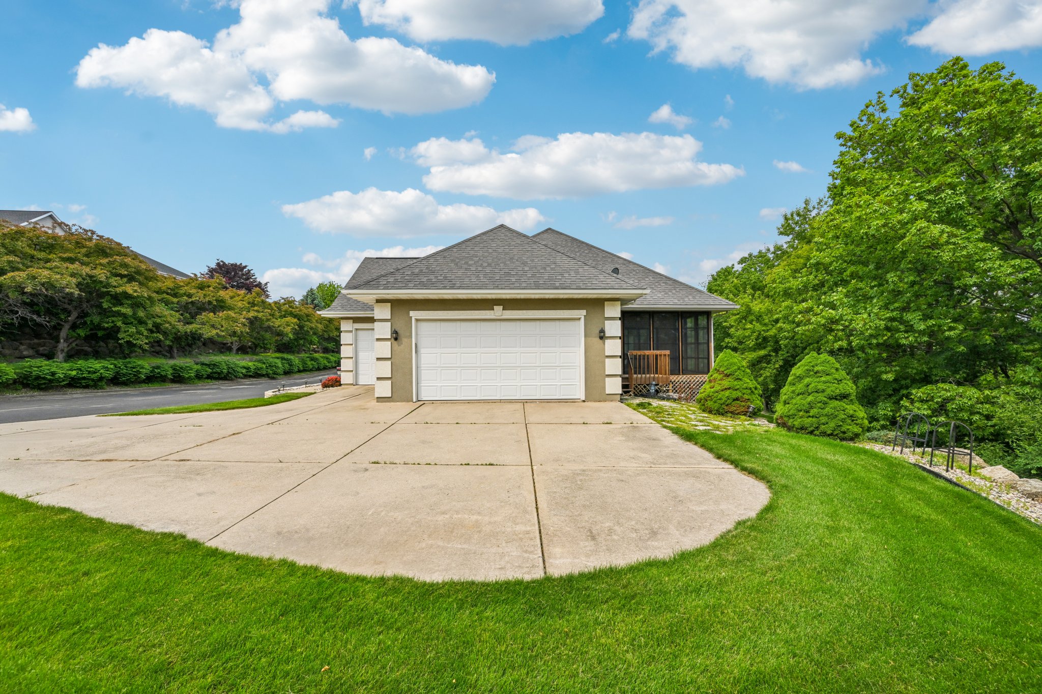 Ashlawn Ln-0306-013.jpg
