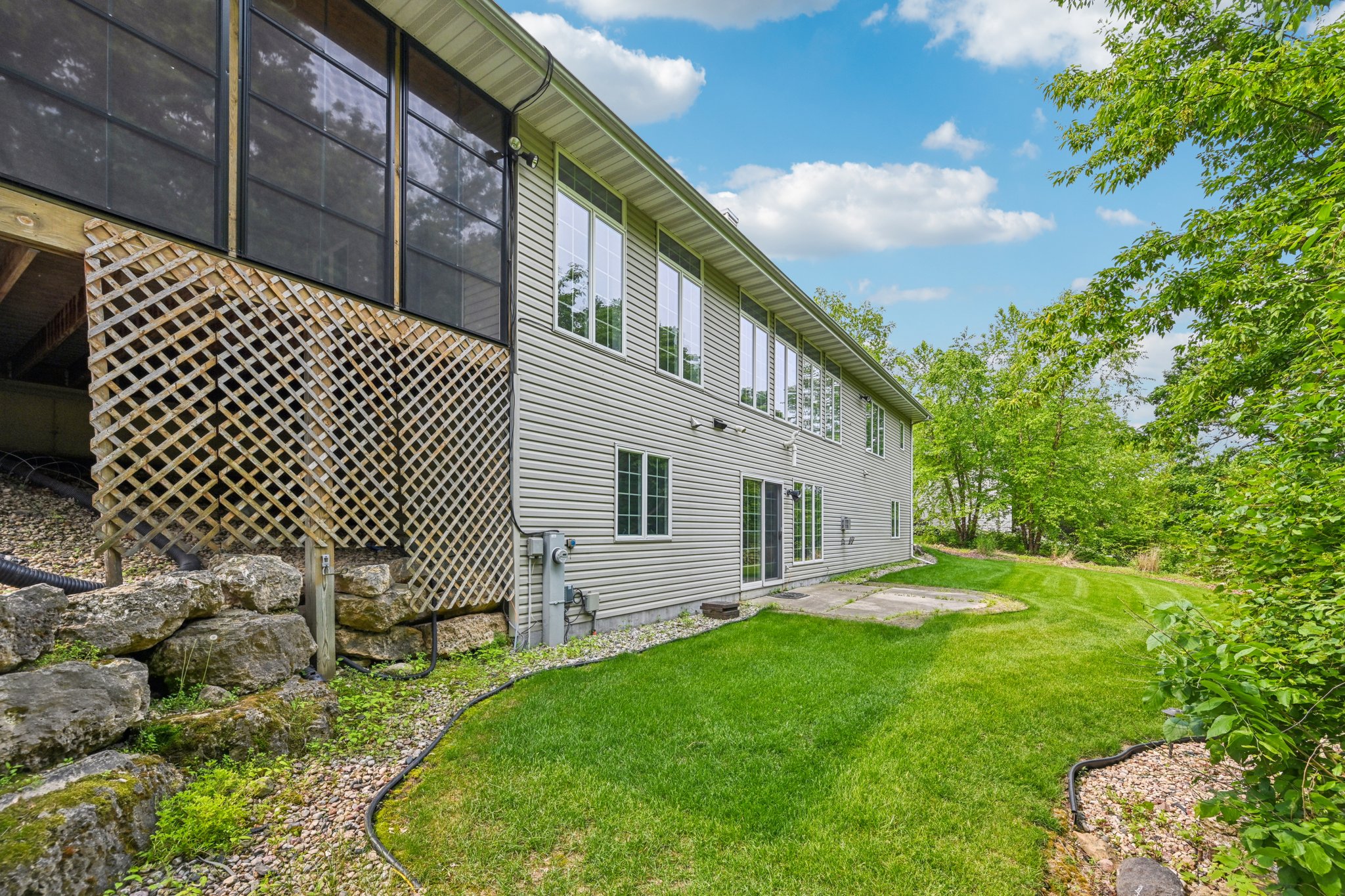 Ashlawn Ln-0306-016.jpg