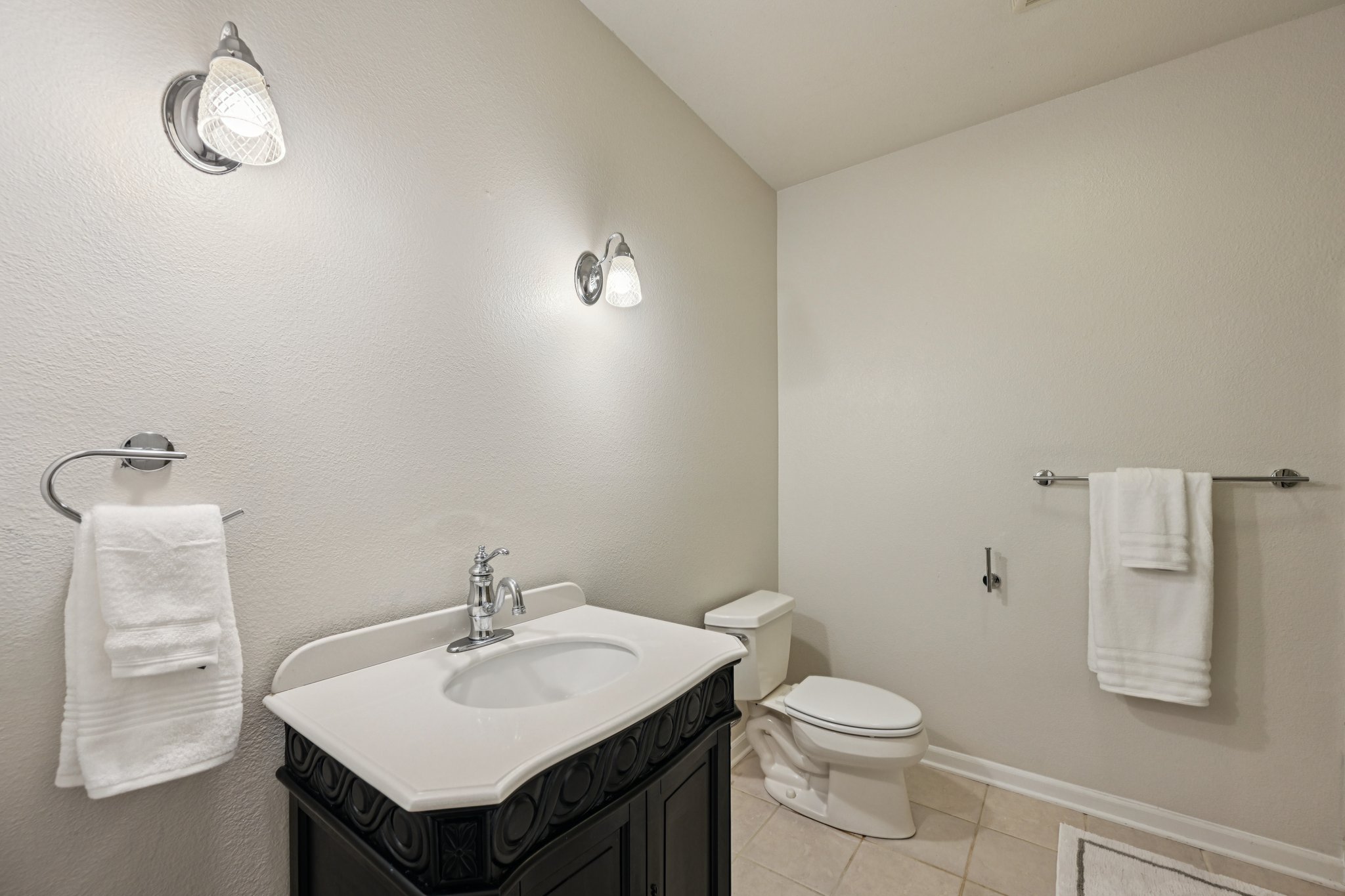 Ashlawn Ln-0406-033.jpg