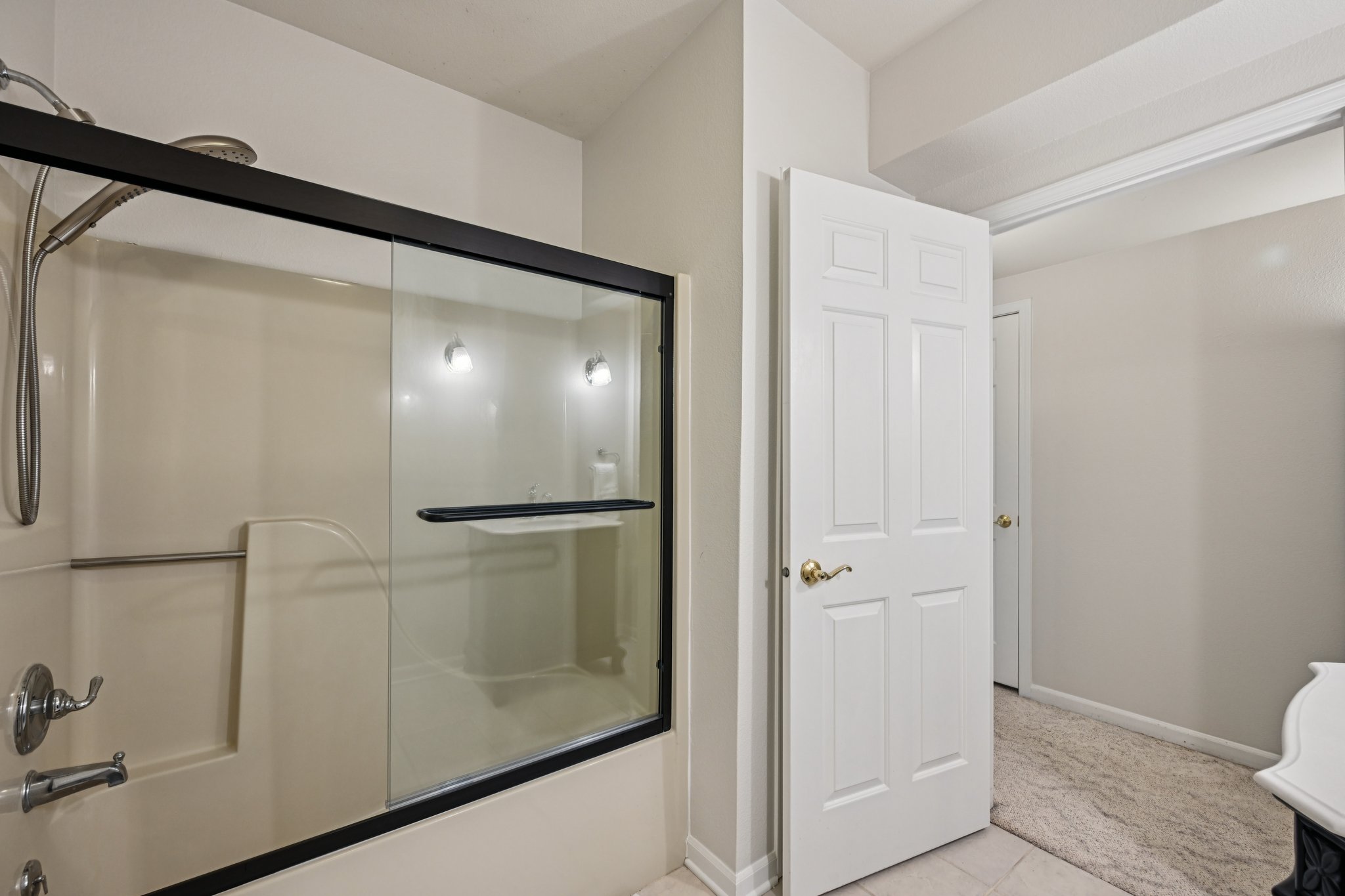 Ashlawn Ln-0406-034.jpg