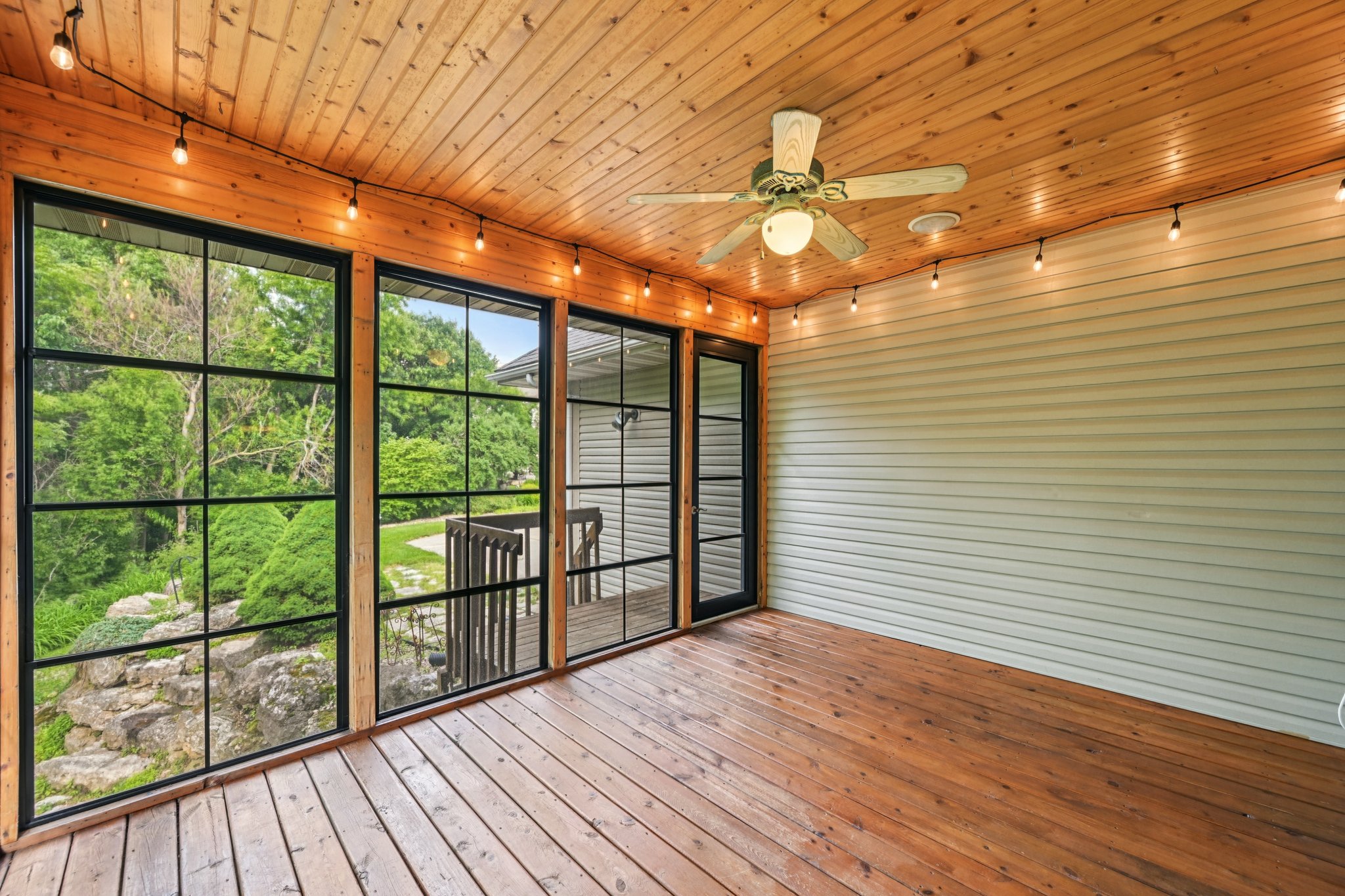 Ashlawn Ln-0406-053.jpg