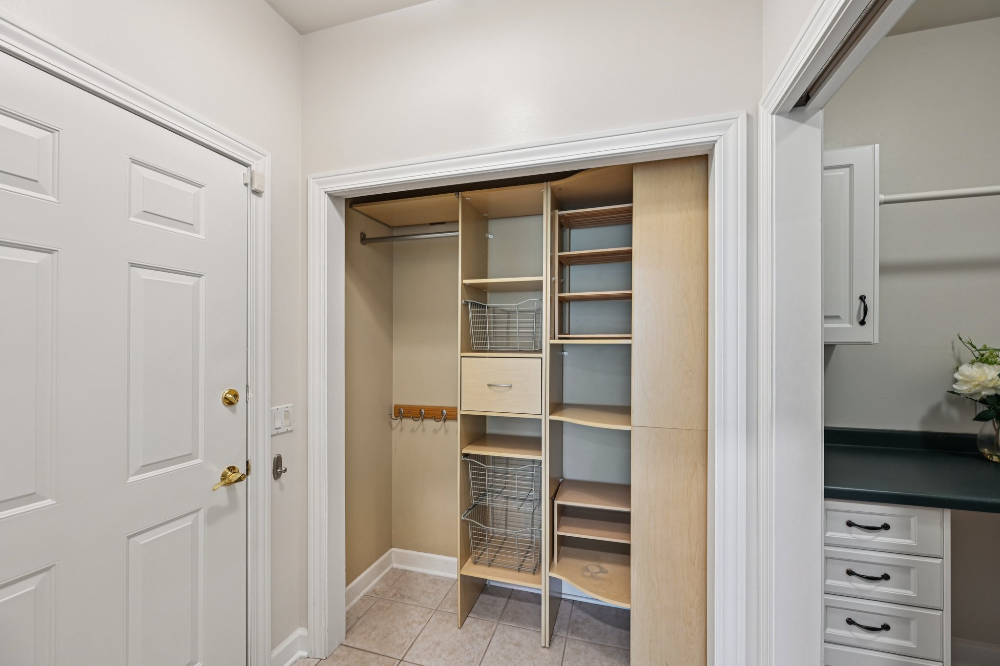Ashlawn Ln-0406-055.jpg