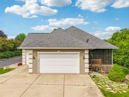 Ashlawn Ln-0306-011.jpg