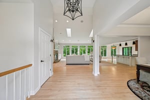 Ashlawn Ln-0406-003.jpg