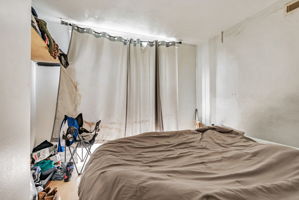 012_1706 Center St