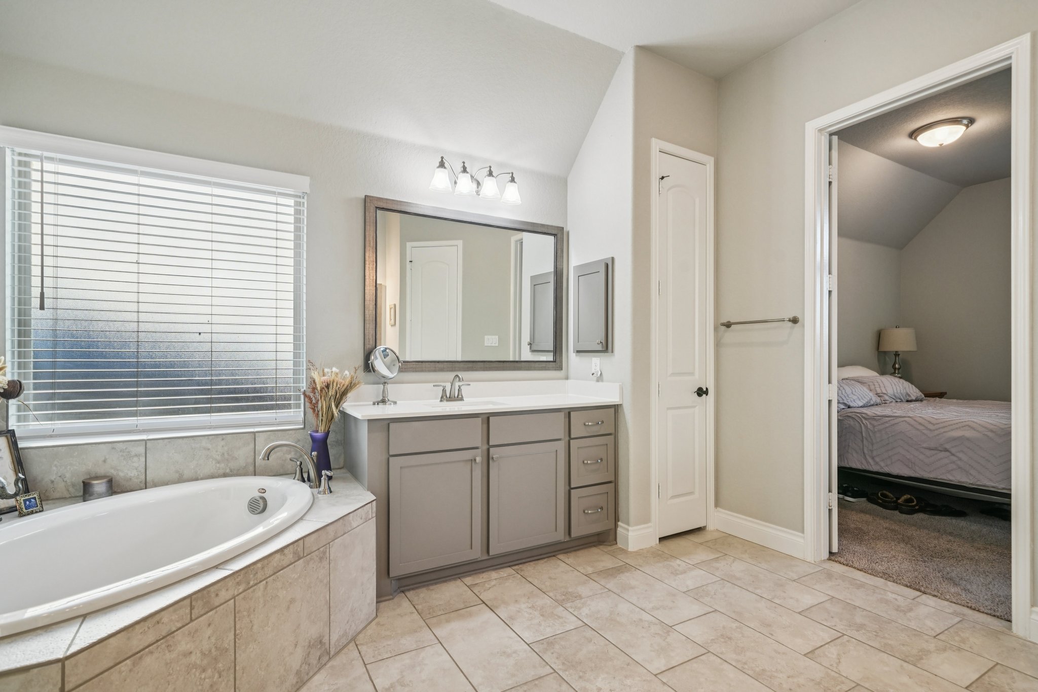 Crystal Bridges-S0912-029.jpg