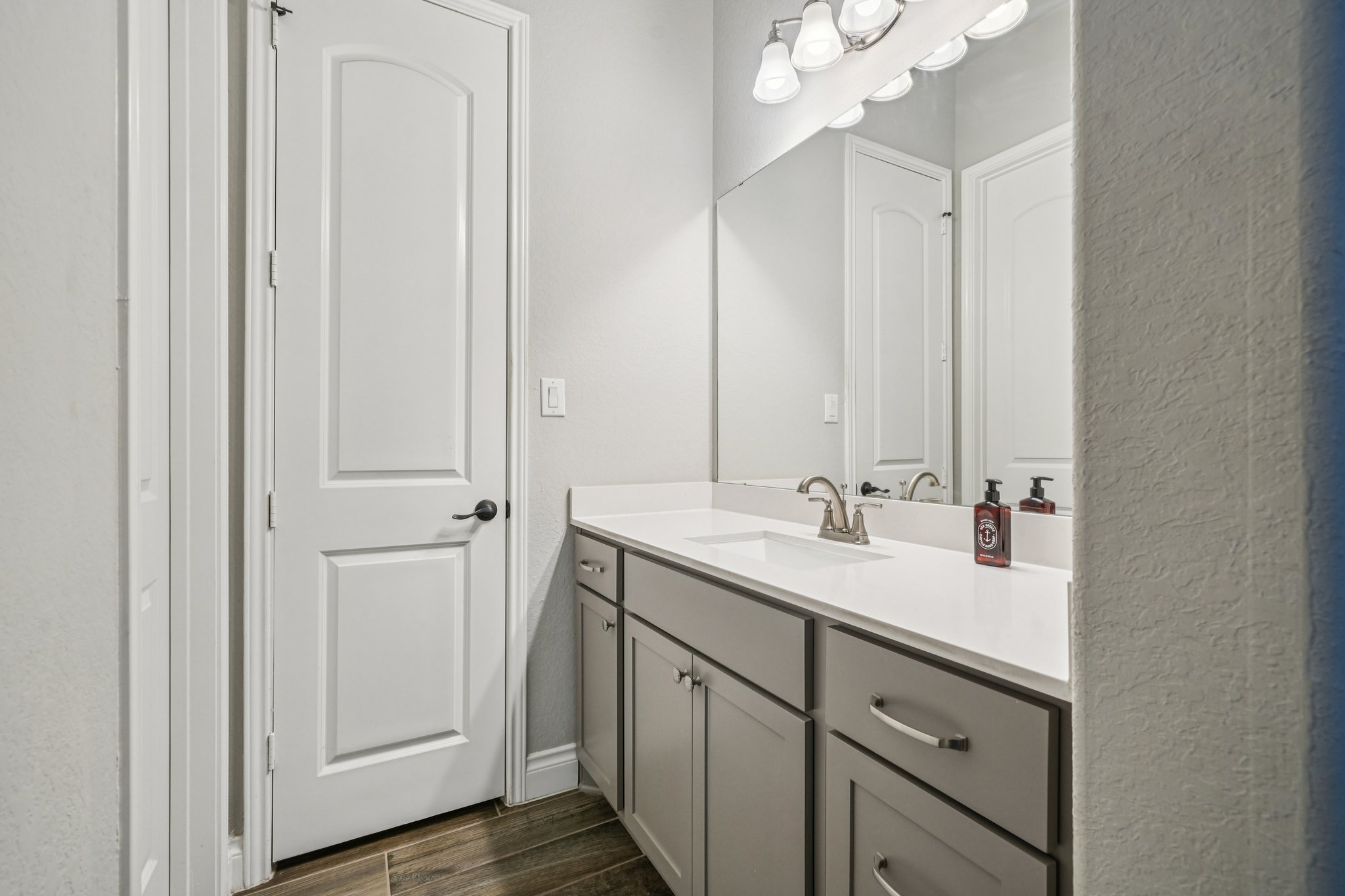 Crystal Bridges-S0912-032.jpg