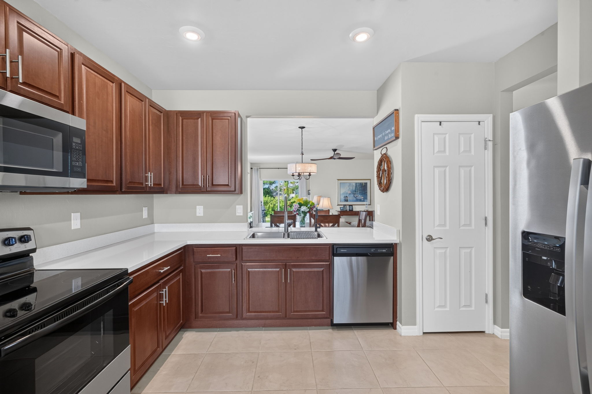 Kitchen 2 of 3