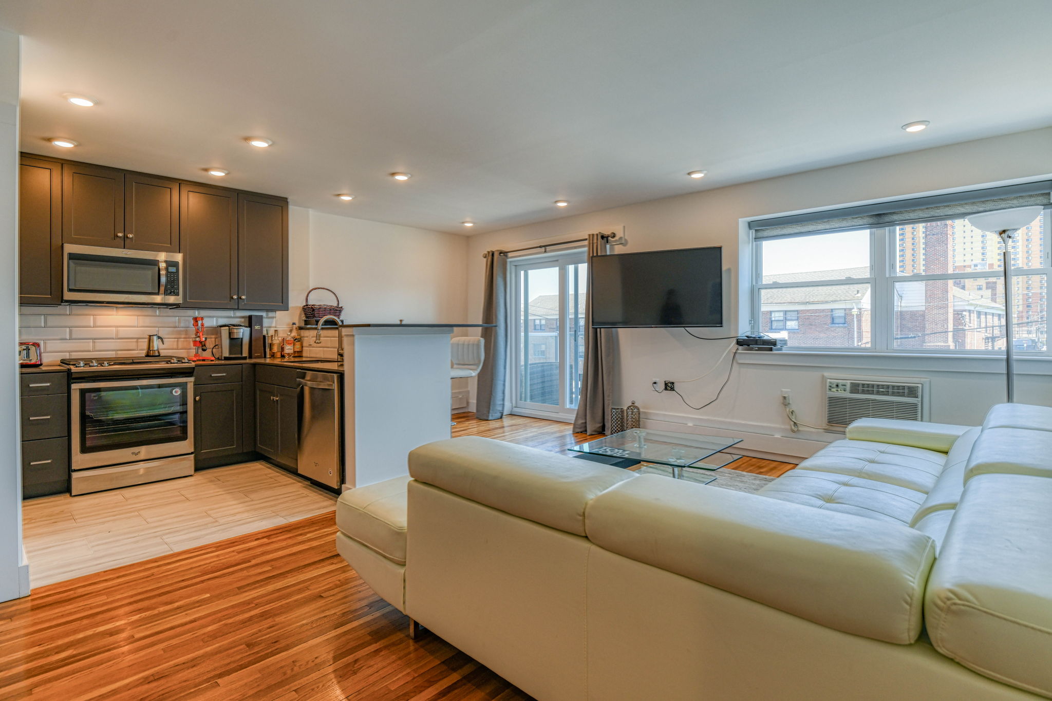  1706 Park Ave, Asbury Park, NJ 07712, US Photo 17