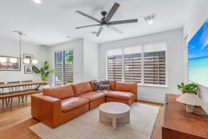 Perez St 1-S1605-006.jpg