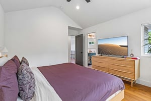 Perez St 1-S1605-026.jpg