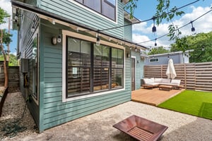 Perez St 1-S1605-035.jpg