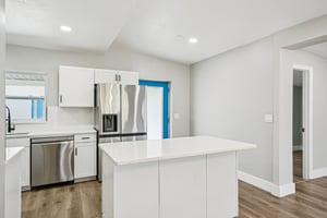 W Jean St-S2709-019.jpg