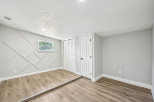 W Jean St-S2709-033.jpg