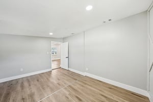 W Jean St-S2709-034.jpg