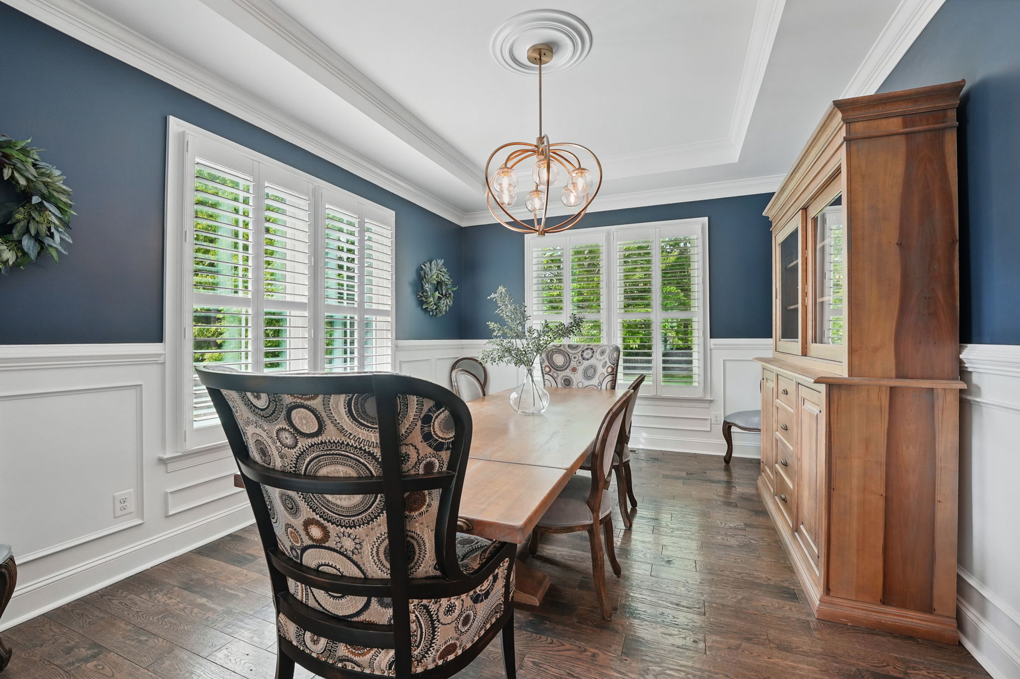 Elegant formal dining room