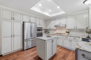 009_F8_1707 Geary Rd